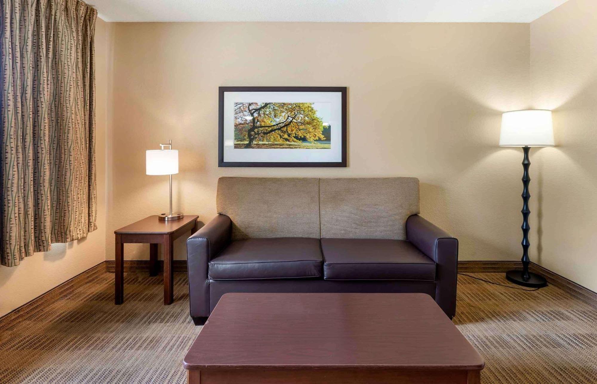 Extended Stay America Select Suites - Des Moines - Urbandale Clive Exteriör bild