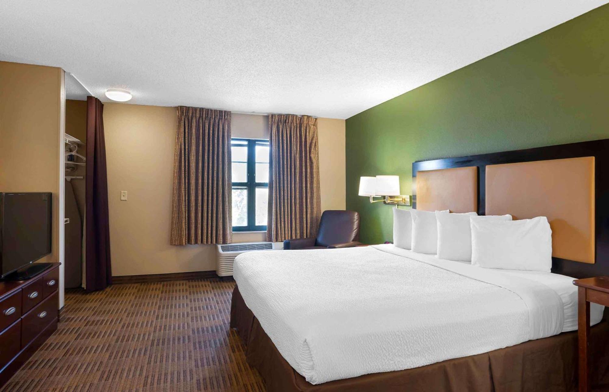Extended Stay America Select Suites - Des Moines - Urbandale Clive Exteriör bild