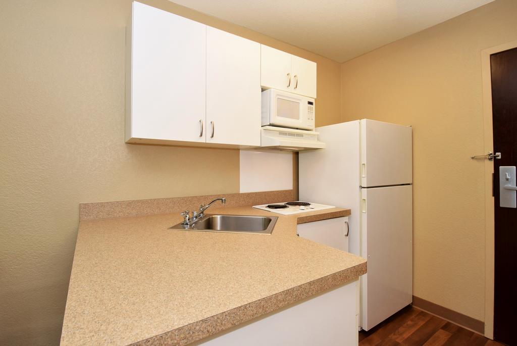 Extended Stay America Select Suites - Des Moines - Urbandale Clive Exteriör bild